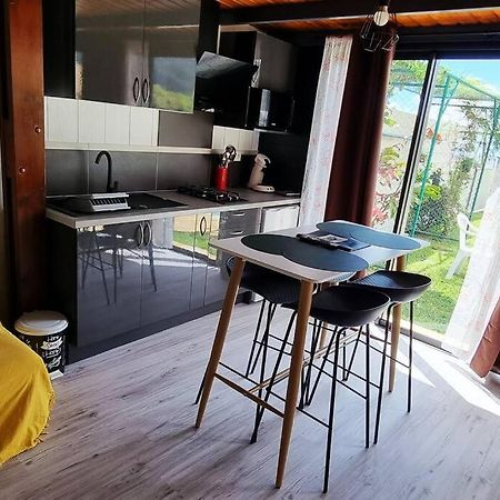 Bungalow Des Pensees Piscine Chauffee 28° Saint-Denis Kültér fotó